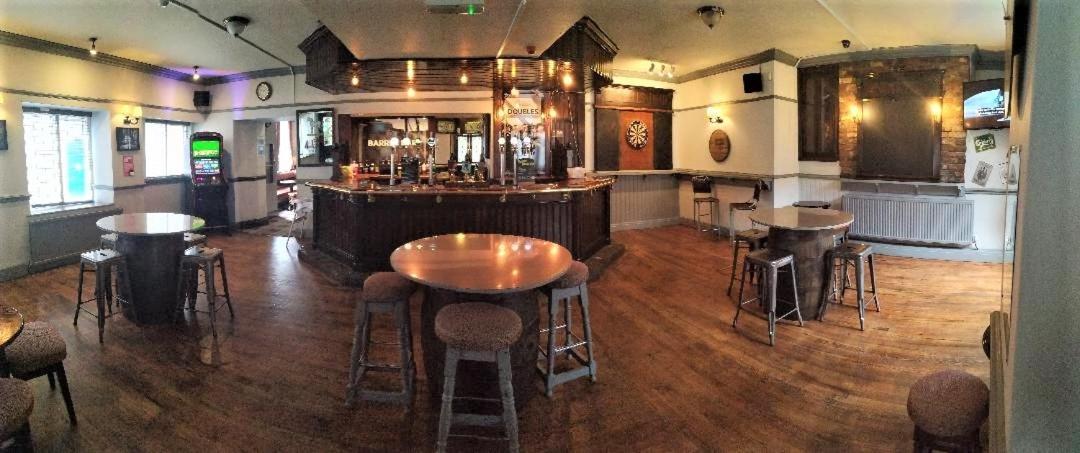 The Bulls Head Hotel Milnthorpe Exterior photo
