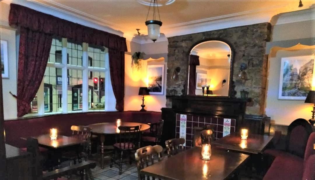 The Bulls Head Hotel Milnthorpe Exterior photo