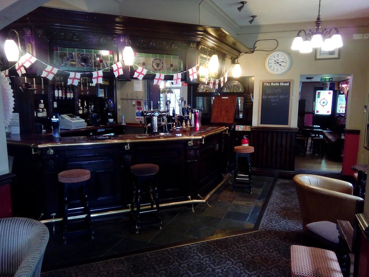 The Bulls Head Hotel Milnthorpe Exterior photo